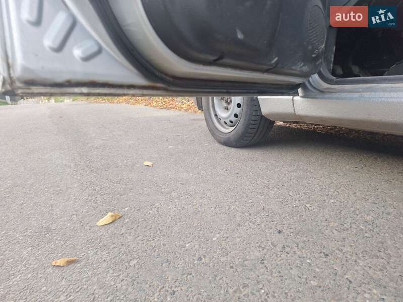 Седан Daewoo Lanos 2008 в Днепре