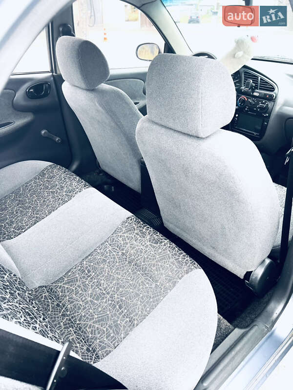 Седан Daewoo Lanos 2008 в Києві