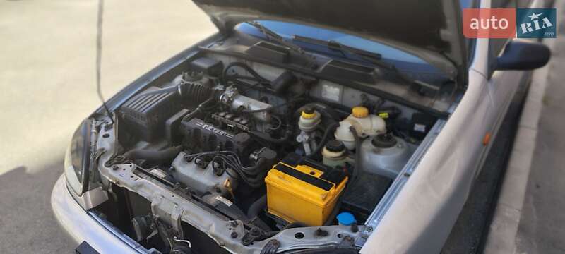 Хетчбек Daewoo Lanos 2005 в Харкові