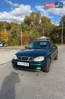 Седан Daewoo Lanos 1999 в Дніпрі