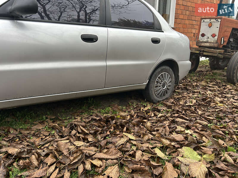 Седан Daewoo Lanos 2008 в Зарічному
