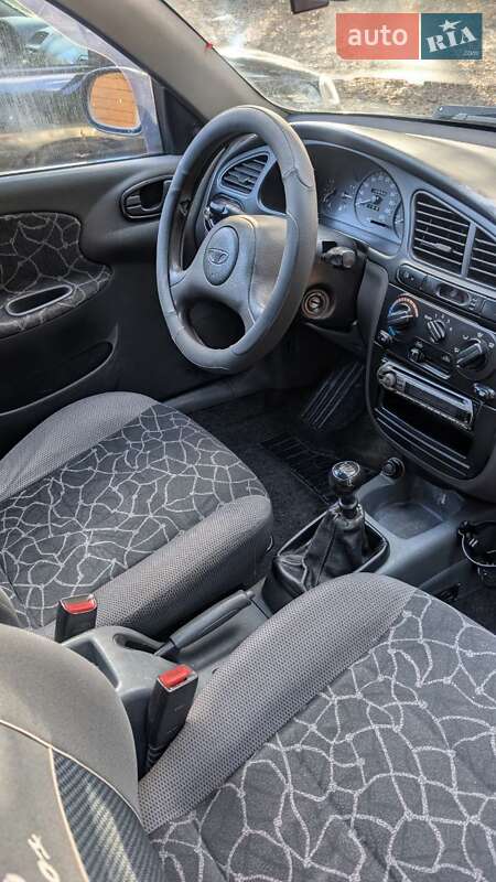 Седан Daewoo Lanos 2004 в Львове