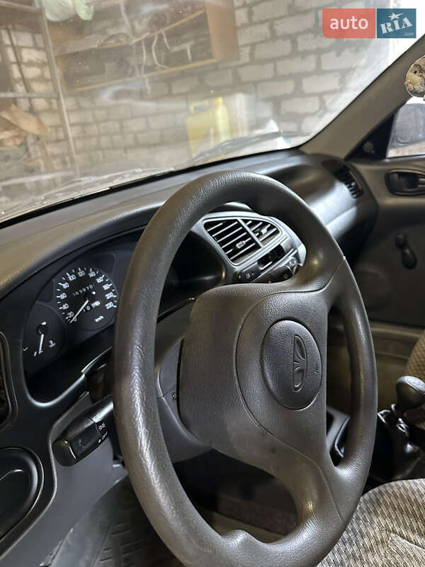 Седан Daewoo Lanos 2006 в Чернобае