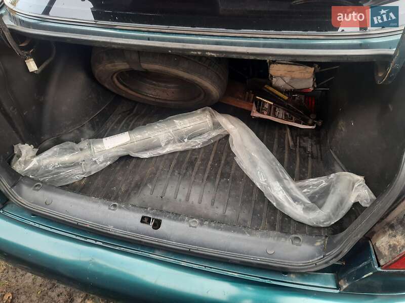 Седан Daewoo Lanos 2007 в Краснограді