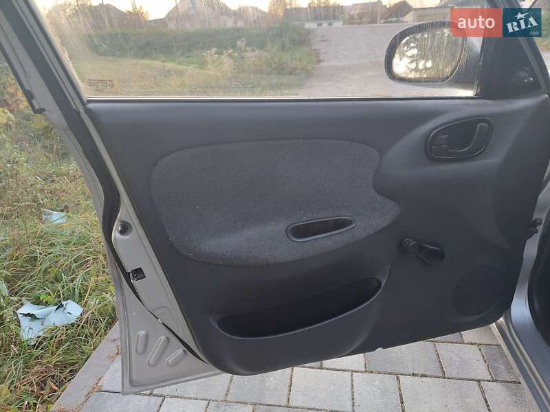 Седан Daewoo Lanos 2007 в Староконстантинове