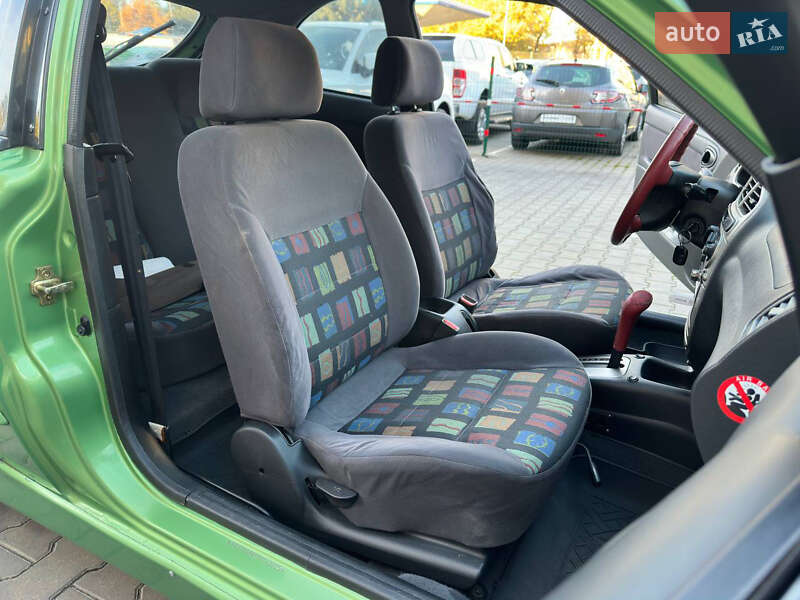 Хэтчбек Daewoo Lanos 2003 в Одессе