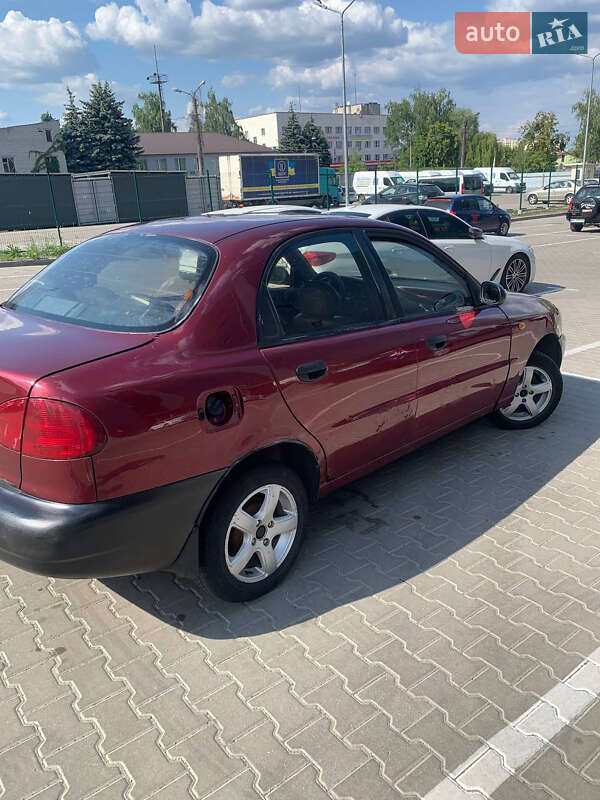 Седан Daewoo Lanos 1998 в Києві фото 3 Седан Daewoo Lanos 1998 в Києві
