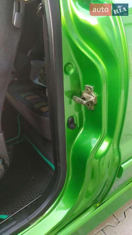 Хетчбек Daewoo Lanos 2003 в Чернівцях фото 5 Хетчбек Daewoo Lanos 2003 в Чернівцях