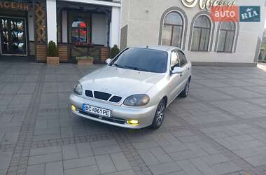 Седан Daewoo Lanos 2003 в Жовкві