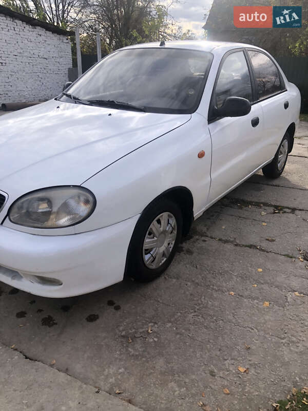 Седан Daewoo Lanos 2004 в Горохові фото 2 Седан Daewoo Lanos 2004 в Горохові
