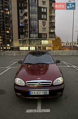 Седан Daewoo Lanos 2010 в Києві