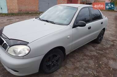 Седан Daewoo Lanos 2002 в Ромнах