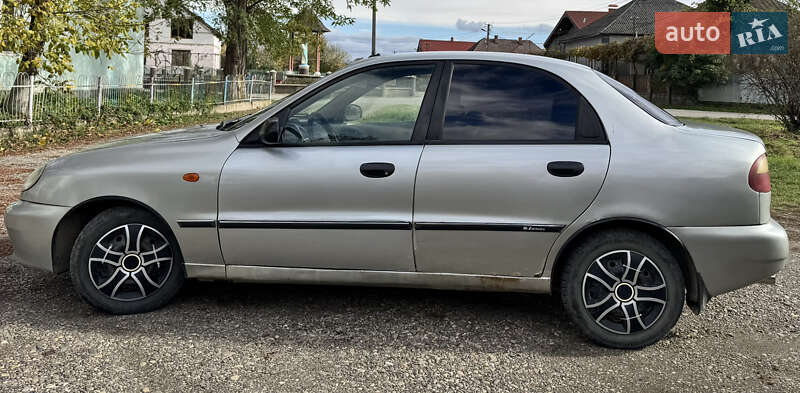 Седан Daewoo Lanos 2004 в Виноградове