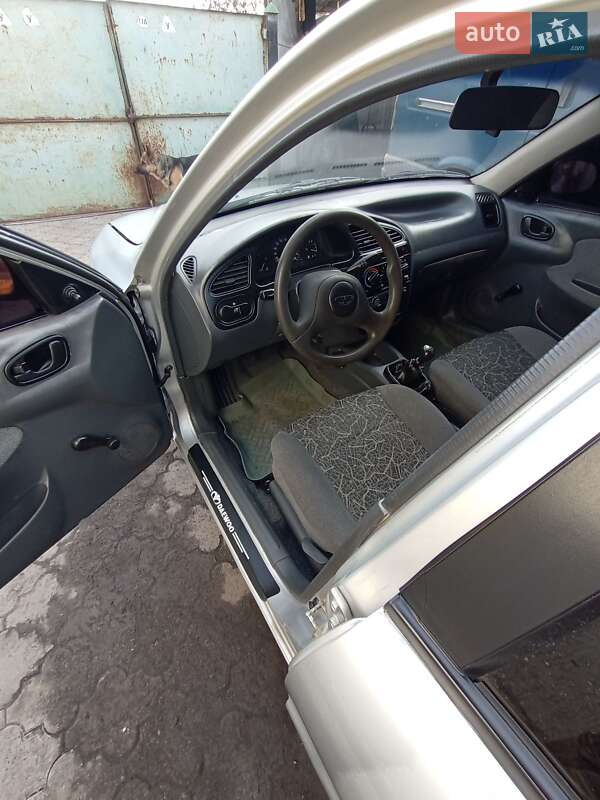 Седан Daewoo Lanos 2006 в Комсомольському