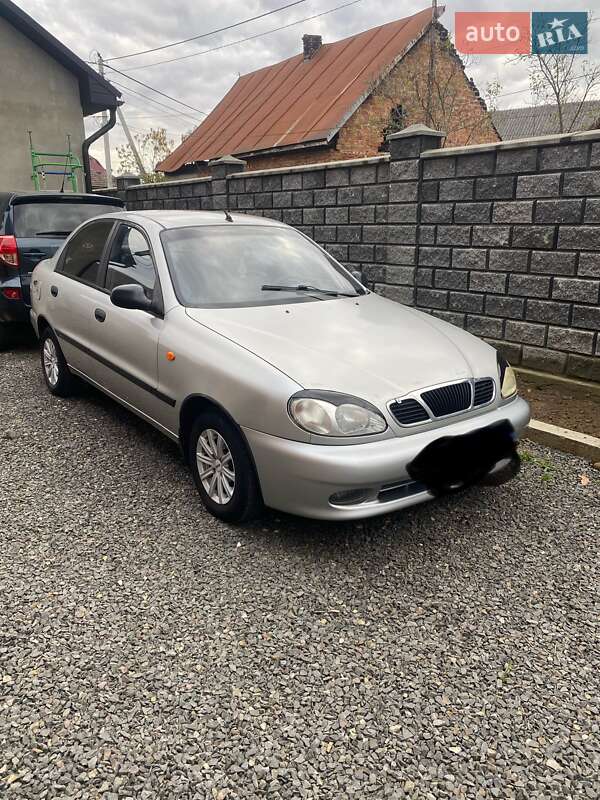 Седан Daewoo Lanos 2007 в Хусті