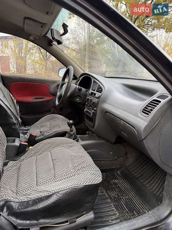 Седан Daewoo Lanos 2006 в Ровно