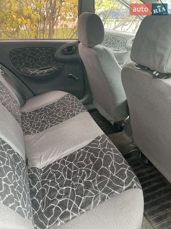 Седан Daewoo Lanos 2004 в Києві