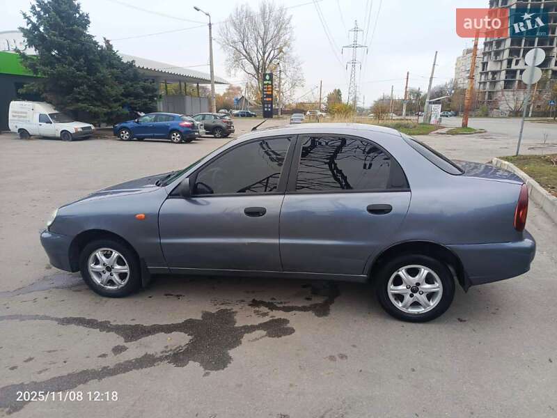 Седан Daewoo Lanos 2010 в Запоріжжі