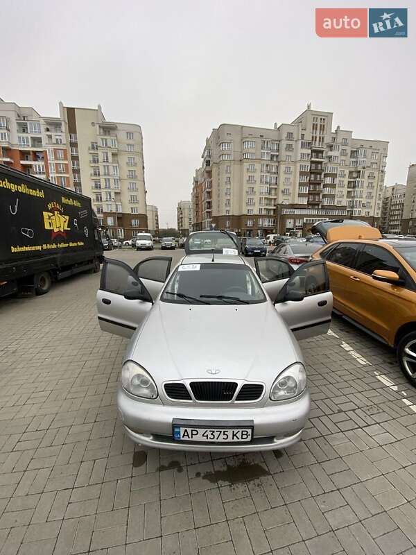 Седан Daewoo Lanos 2004 в Львові