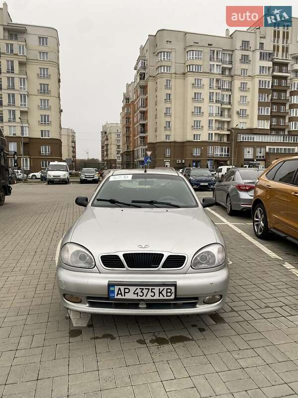Седан Daewoo Lanos 2004 в Львові