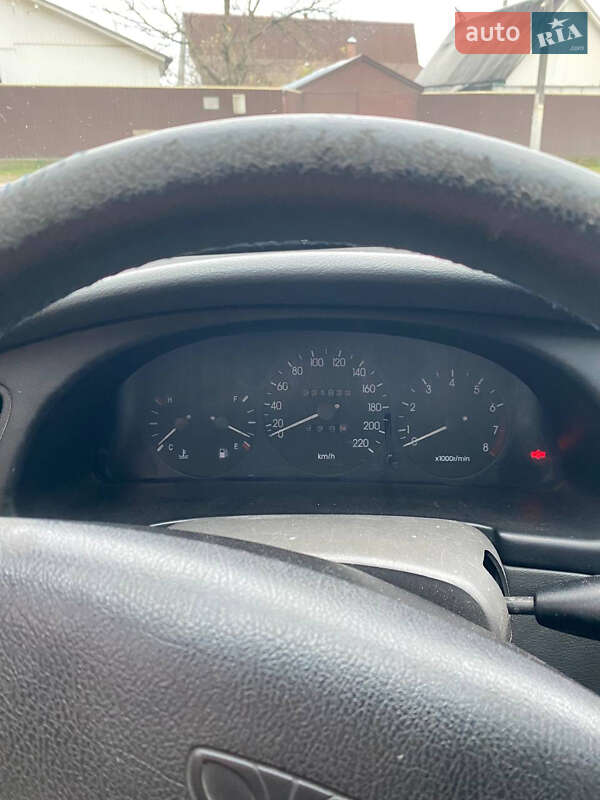 Седан Daewoo Lanos 2008 в Макарові