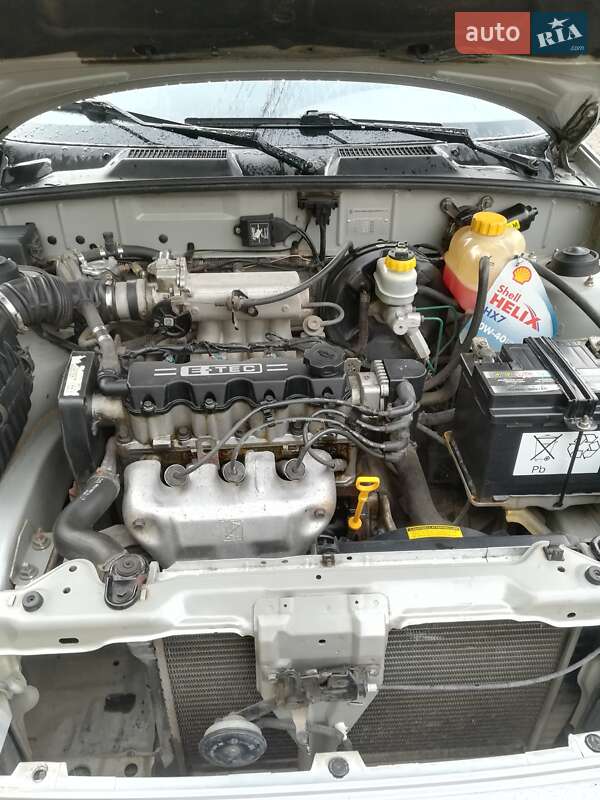 Седан Daewoo Lanos 2005 в Сумах