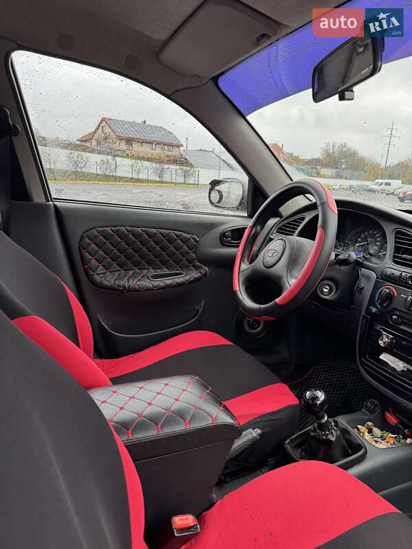 Седан Daewoo Lanos 2005 в Ужгороде