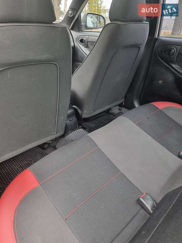 Седан Daewoo Lanos 2003 в Днепре