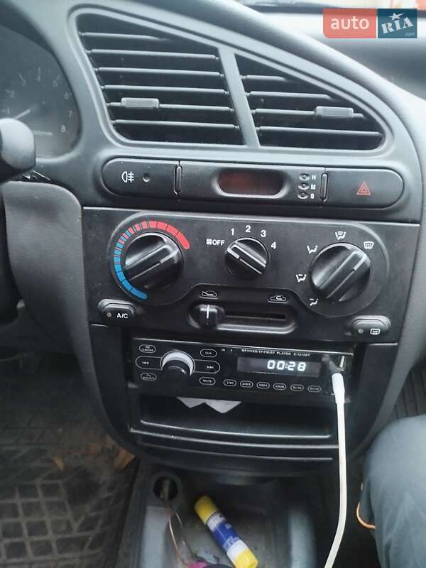 Седан Daewoo Lanos 2006 в Харкові