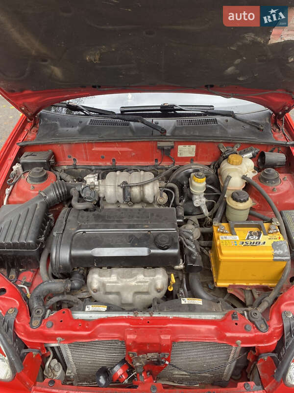 Хетчбек Daewoo Lanos 2003 в Новомосковську