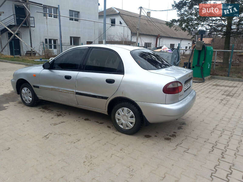 Седан Daewoo Lanos 2007 в Сторожинце