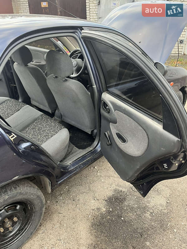 Седан Daewoo Lanos 2006 в Львові