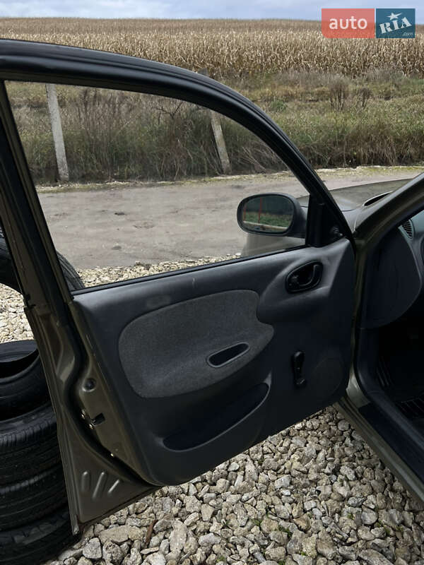 Седан Daewoo Lanos 2005 в Тернополі фото 20 Седан Daewoo Lanos 2005 в Тернополі