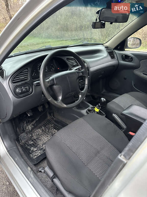 Седан Daewoo Lanos 2006 в Запоріжжі