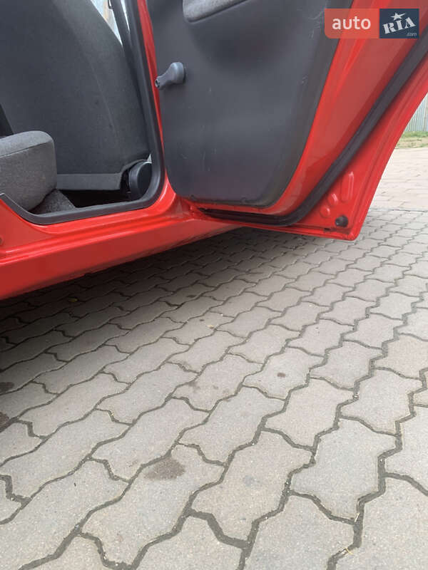 Седан Daewoo Lanos 2008 в Винниках