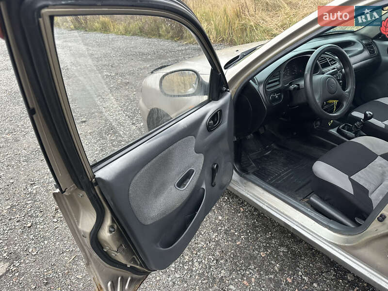 Седан Daewoo Lanos 2008 в Києві фото 17 Седан Daewoo Lanos 2008 в Києві