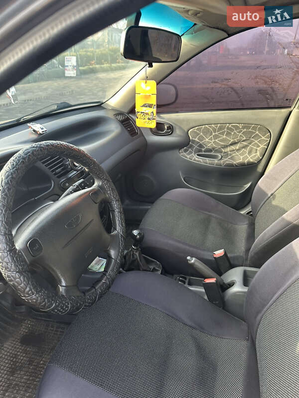 Седан Daewoo Lanos 2002 в Запорожье фото 6 Седан Daewoo Lanos 2002 в Запорожье