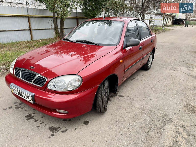 Седан Daewoo Lanos 2008 в Киеве
