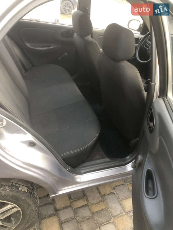 Седан Daewoo Lanos 2007 в Новомосковську