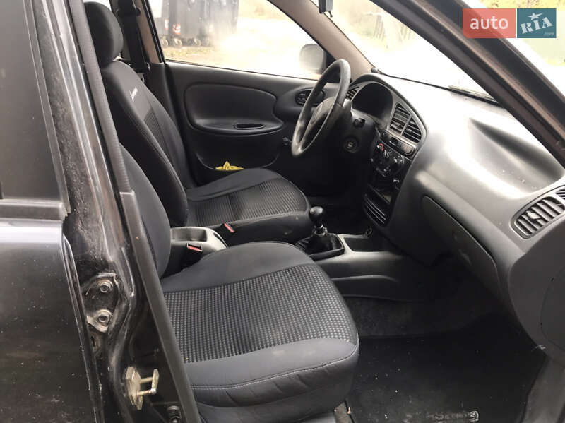 Седан Daewoo Lanos 2008 в Стрию