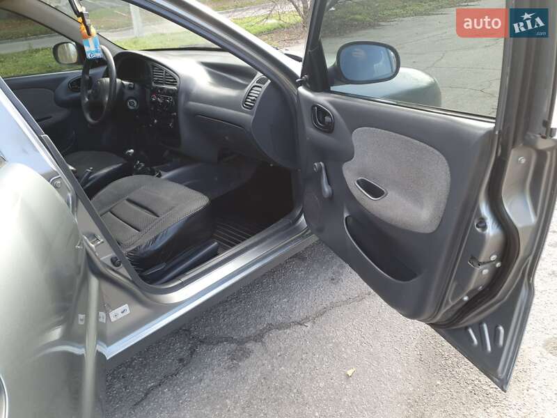 Седан Daewoo Lanos 2008 в Кременчуці