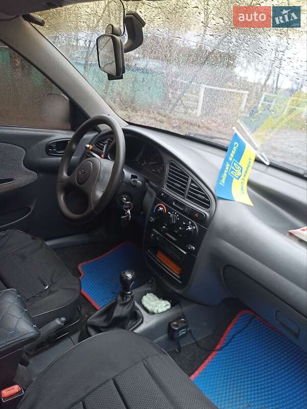 Седан Daewoo Lanos 2008 в Нетешине