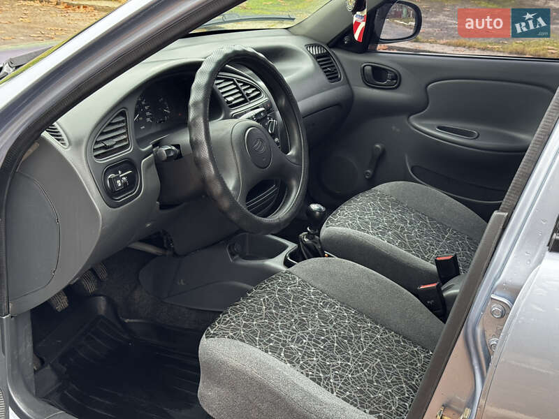 Седан Daewoo Lanos 2010 в Черкасах