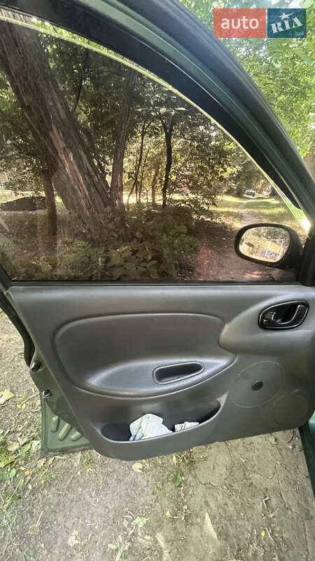 Седан Daewoo Lanos 2008 в Кропивницькому