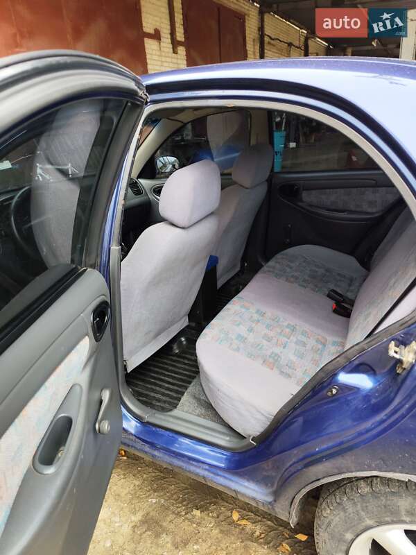 Седан Daewoo Lanos 2005 в Корсуне-Шевченковском