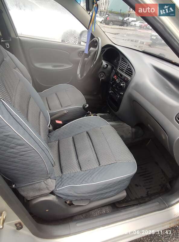 Седан Daewoo Lanos 2008 в Гатном