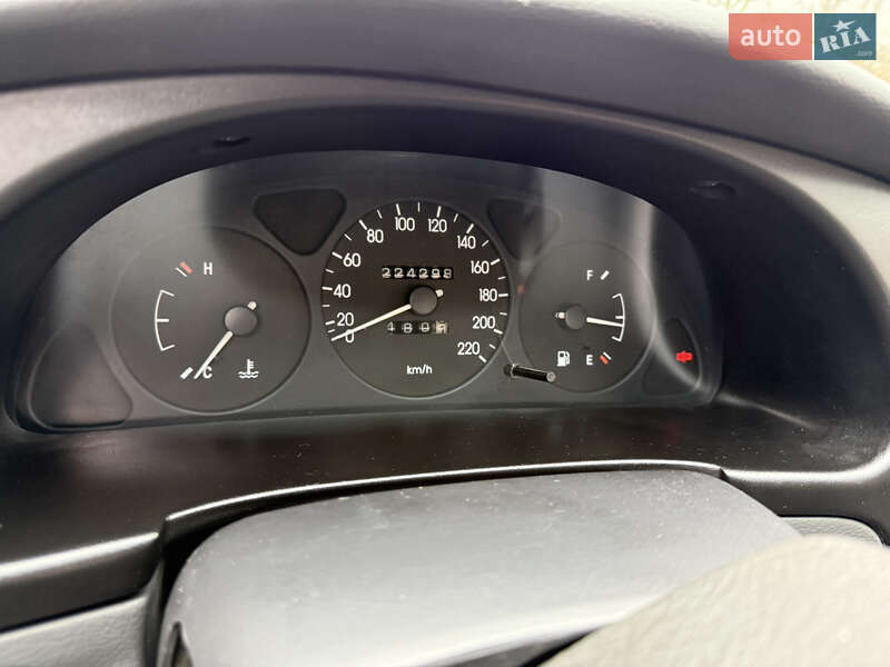 Седан Daewoo Lanos 2007 в Киеве