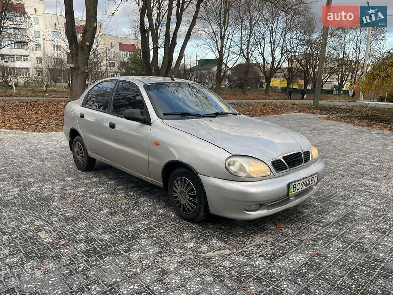 Седан Daewoo Lanos 2008 в Рівному