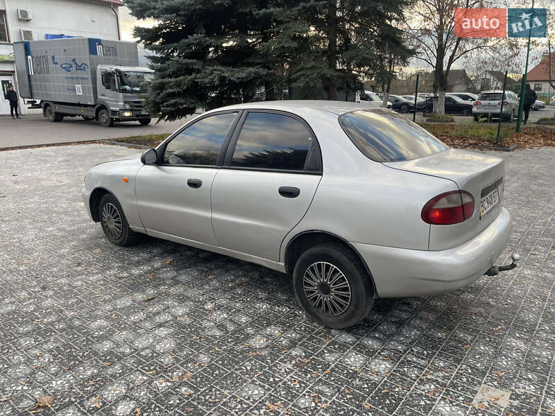 Седан Daewoo Lanos 2008 в Рівному