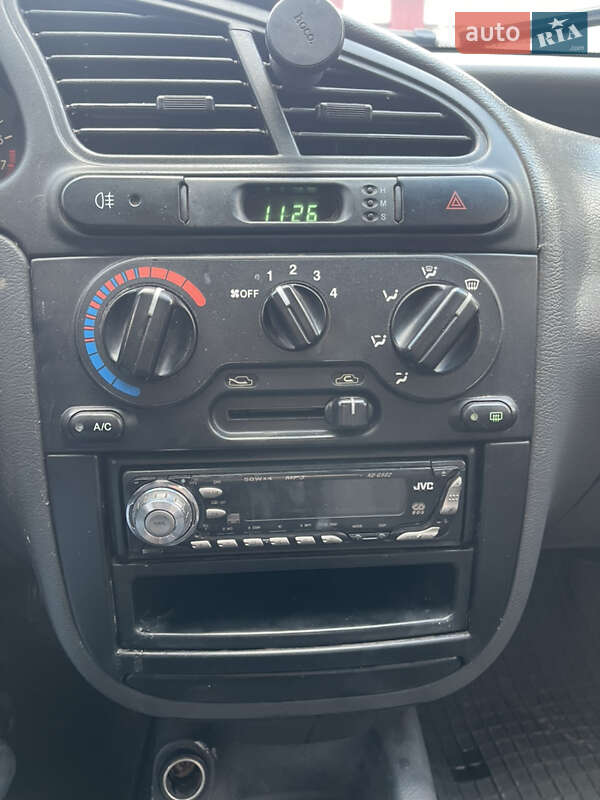 Седан Daewoo Lanos 2008 в Рівному